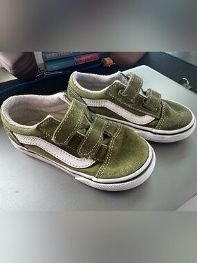 Vans toddler old skool, olive green, Velcro straps, size 8.5
